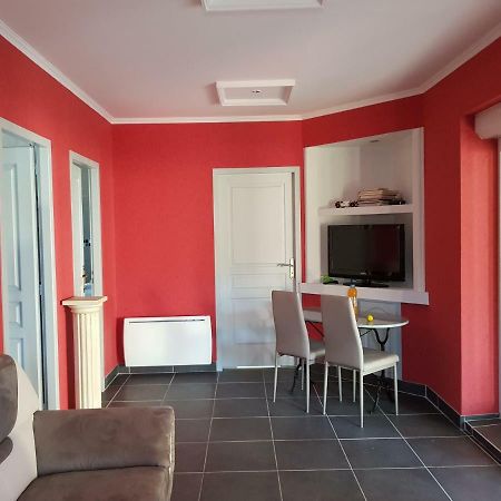 19 Rue Du Cadran Montmorillon Exterior foto