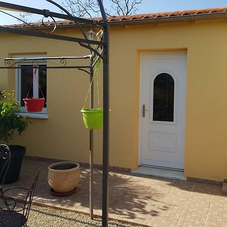 19 Rue Du Cadran Montmorillon Exterior foto