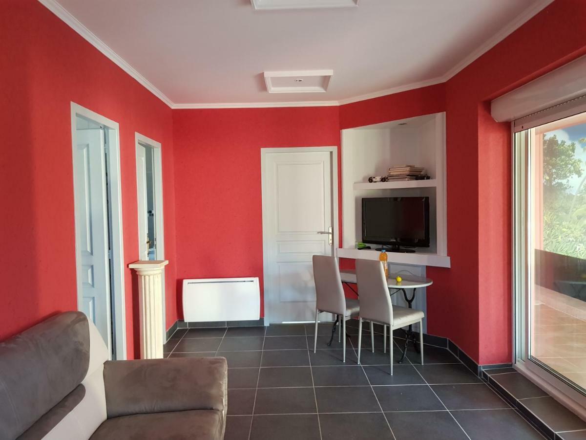 19 Rue Du Cadran Montmorillon Exterior foto